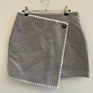 Commense Gray Wrap Skirt with White Trim